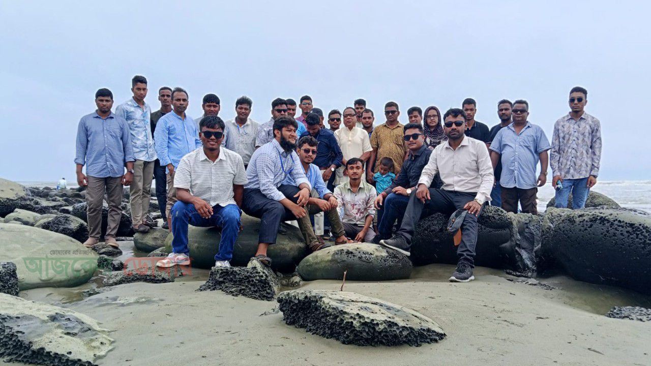 জলঢাকা সরকারি কলেজের প্রাণিবিদ্যা বিভাগের পাঁচ দিনের শিক্ষাসফর সম্পন্ন