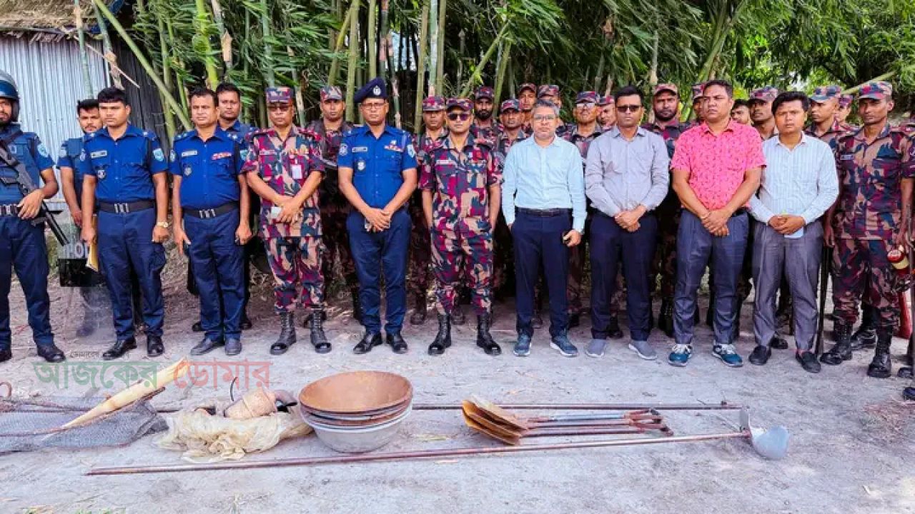 ডিমলায় অবৈধ পাথর উত্তোলনের বিরুদ্ধে টাস্কফোর্সের অভিযান, ১৬ নৌকা ও ৪ শ্যালো মেশিন বিনষ্ট