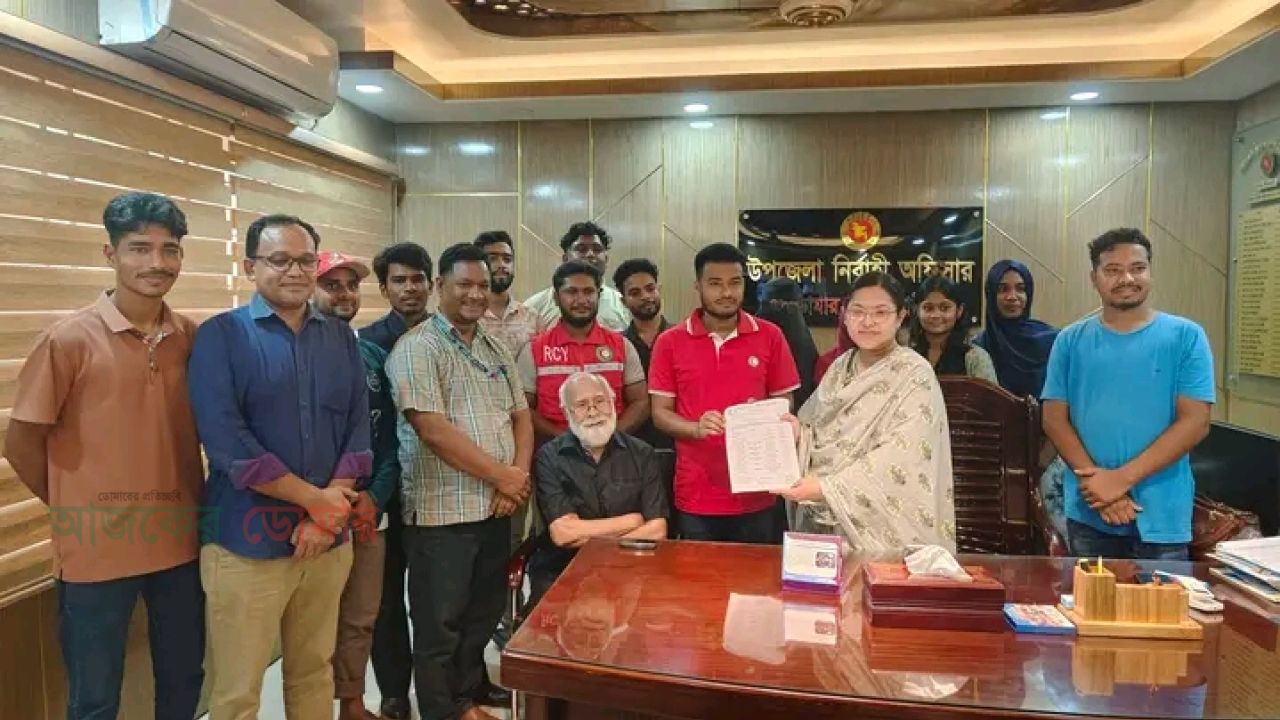 ডোমারে যুব রেড ক্রিসেন্টের নবগঠিত কমিটির পরিচিতি ও মতবিনিময়